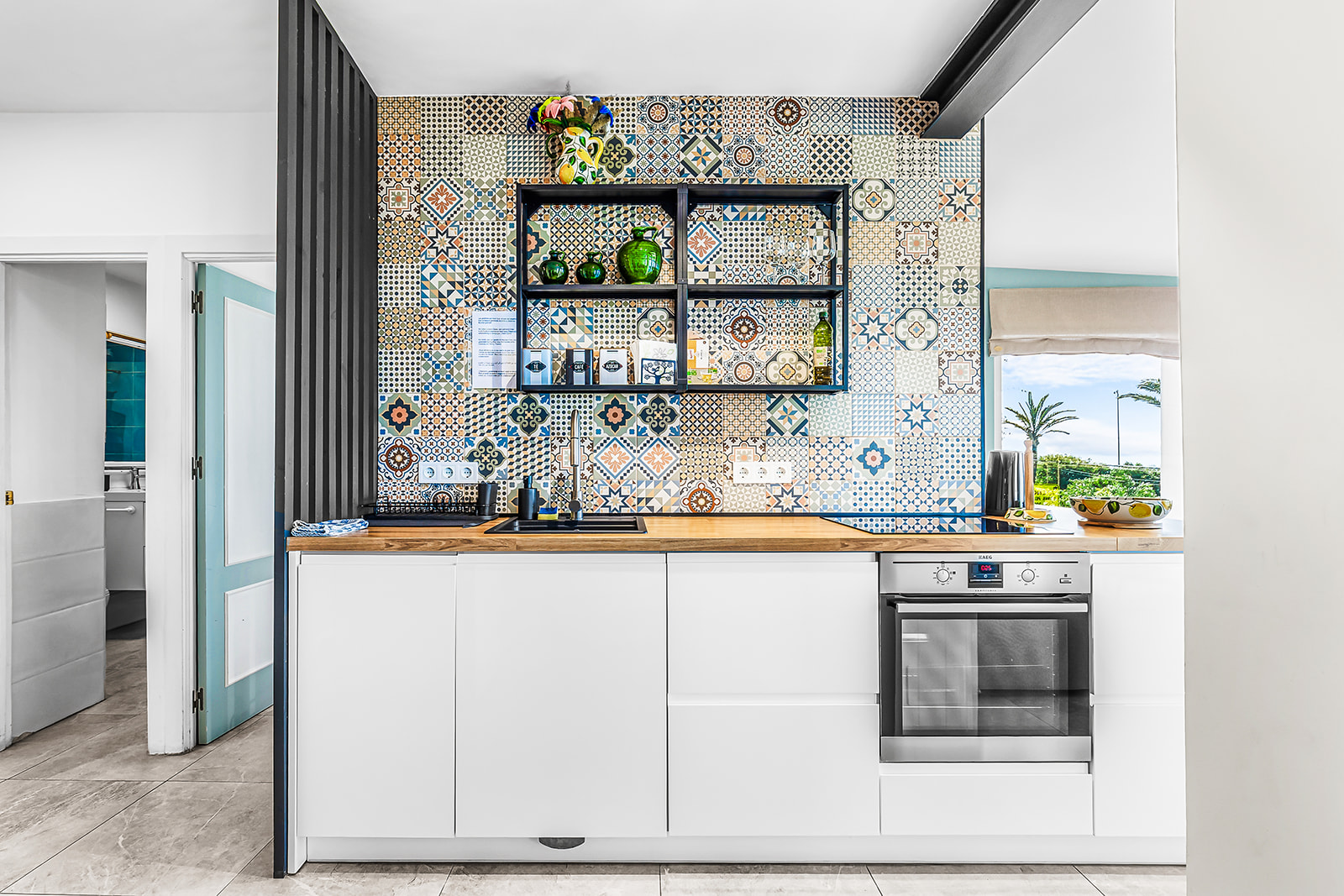 Cocina de apartamento en Mijas Costa — fotografía inmobiliaria
